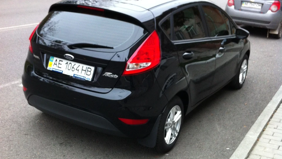 Ford Fiesta Panther black 3