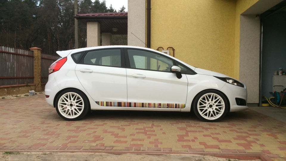 Ford Fiesta ПіПетка 3