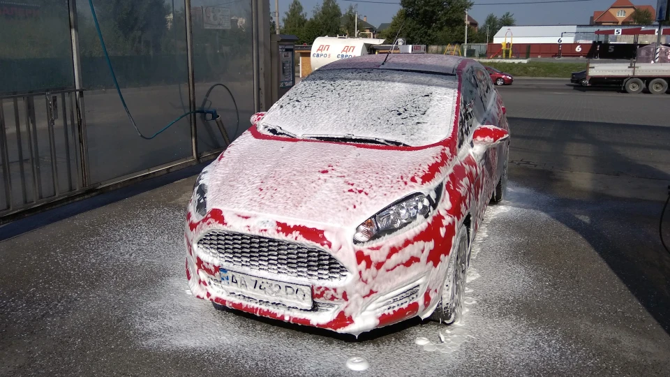 Ford Fiesta Race Red 2