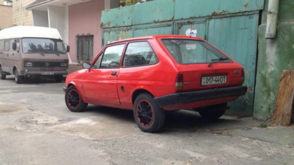 Ford Fiesta Red_line 2