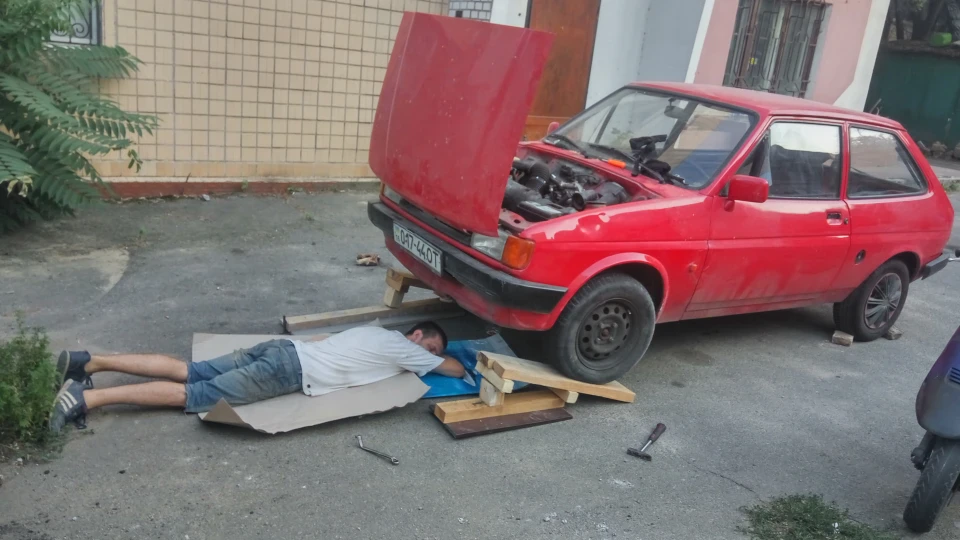 Ford Fiesta Red_line 3