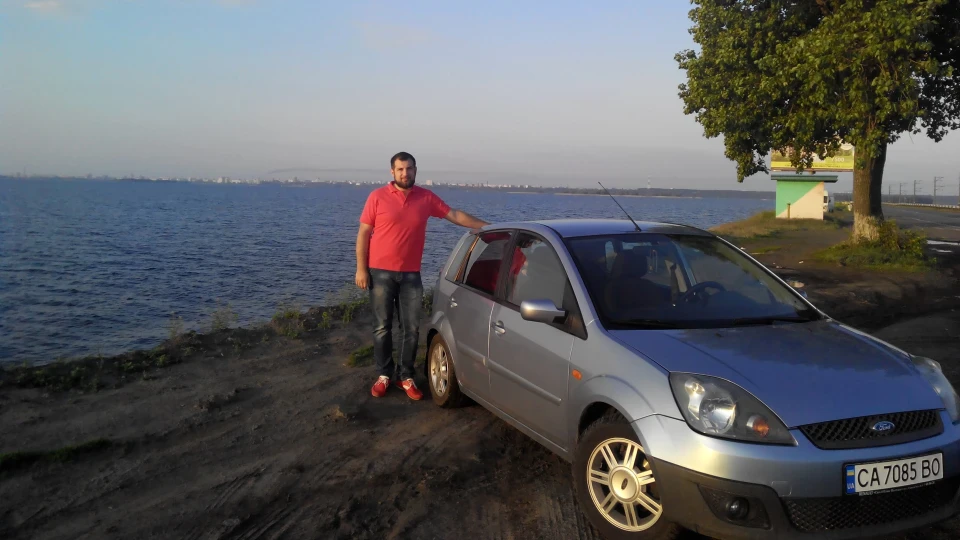 Ford Fiesta Сарочка