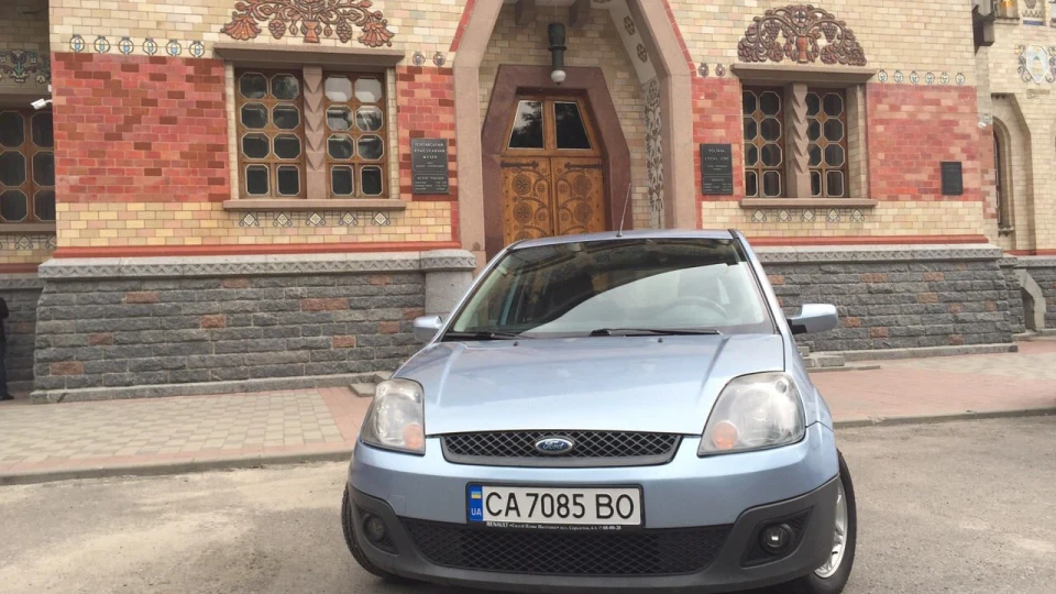 Ford Fiesta Сарочка 2