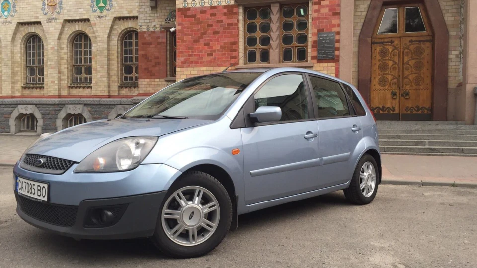 Ford Fiesta Сарочка 3