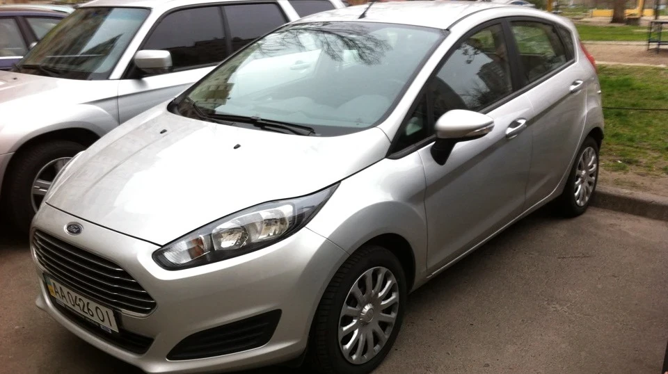 Ford Fiesta Сірий Diesel 2