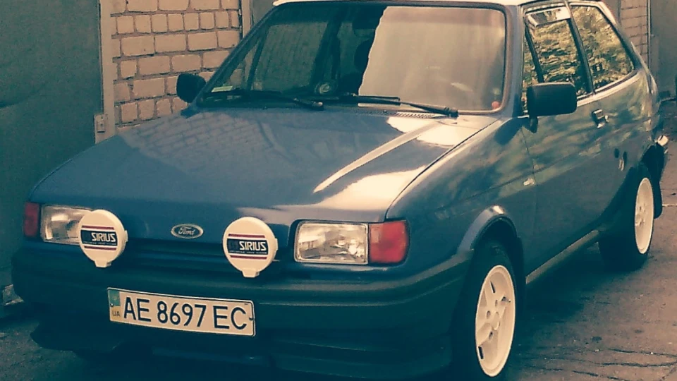 Ford Fiesta Синій хетч