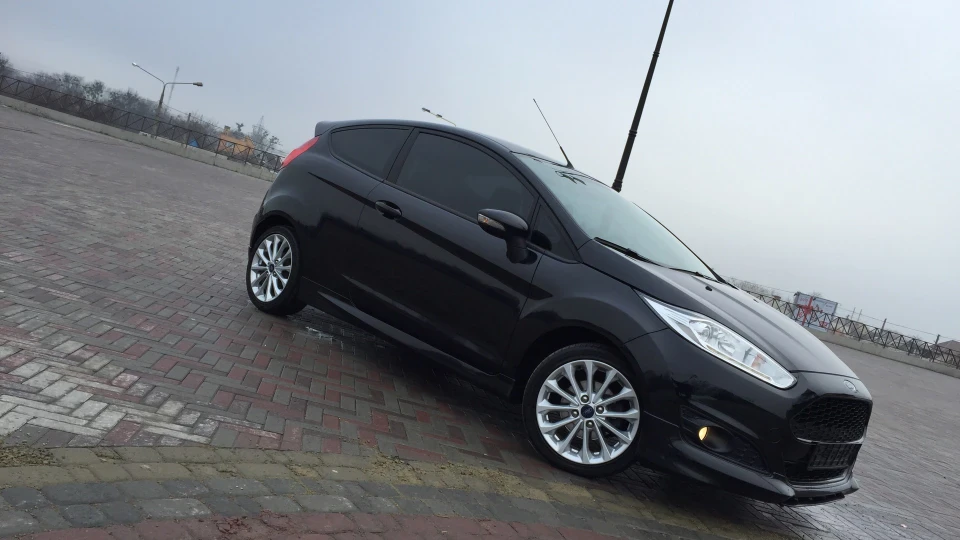 Ford Fiesta Sport(Zetec S) 3
