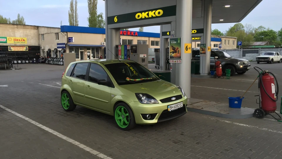 Ford Fiesta ST Look Takata Green ;-) 3