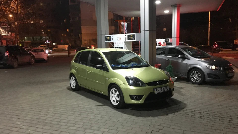 Ford Fiesta ST Look Takata Green ;-) 5