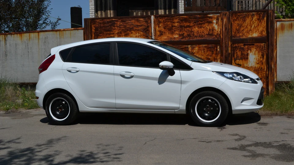 Ford Fiesta сток 3