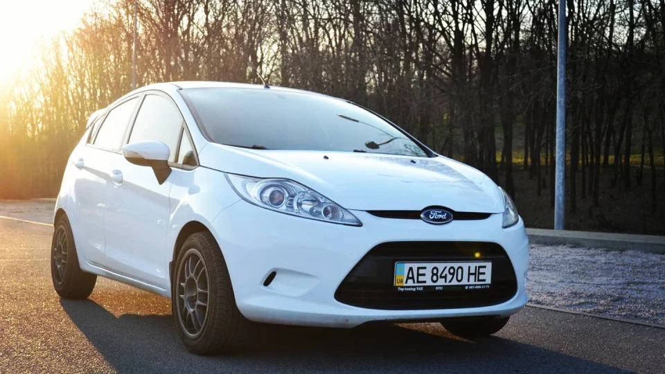 Ford Fiesta White 2