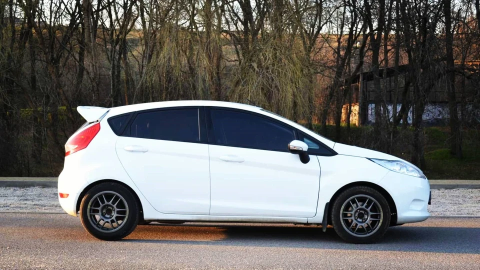 Ford Fiesta White 3