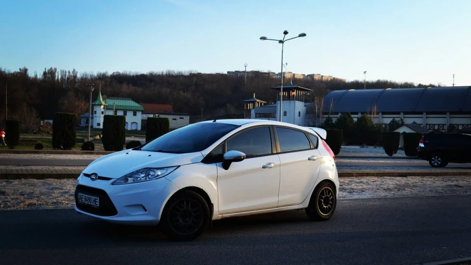 Ford Fiesta White 4
