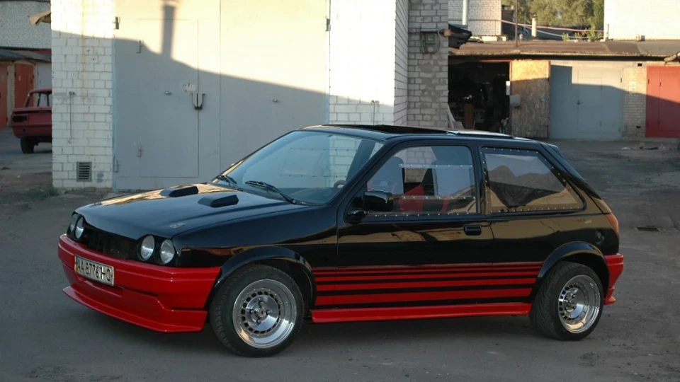 Ford Fiesta XR-2i Вбивця естишек.