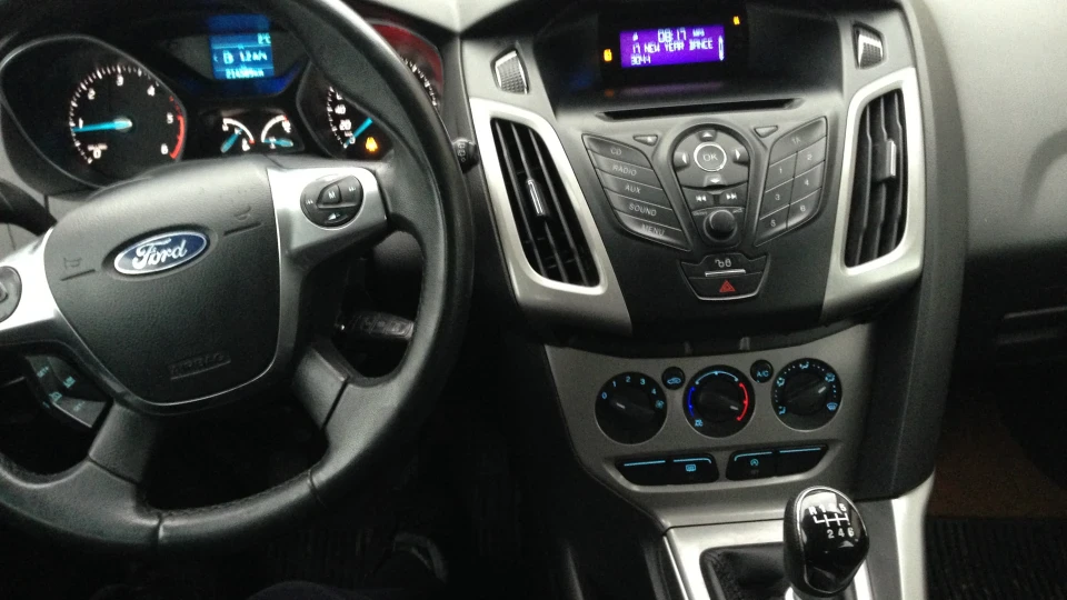 Ford Focus Hatchback 4