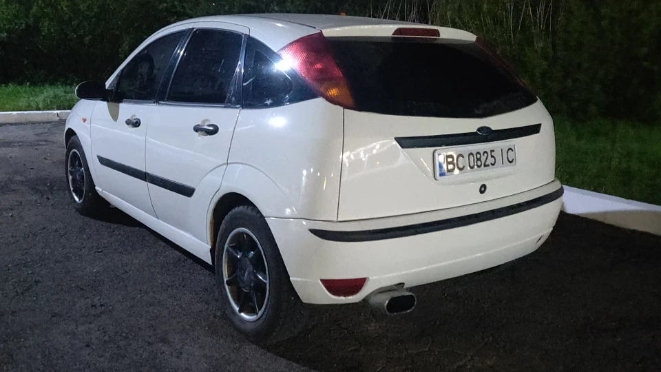 Ford Focus Hatchback 2