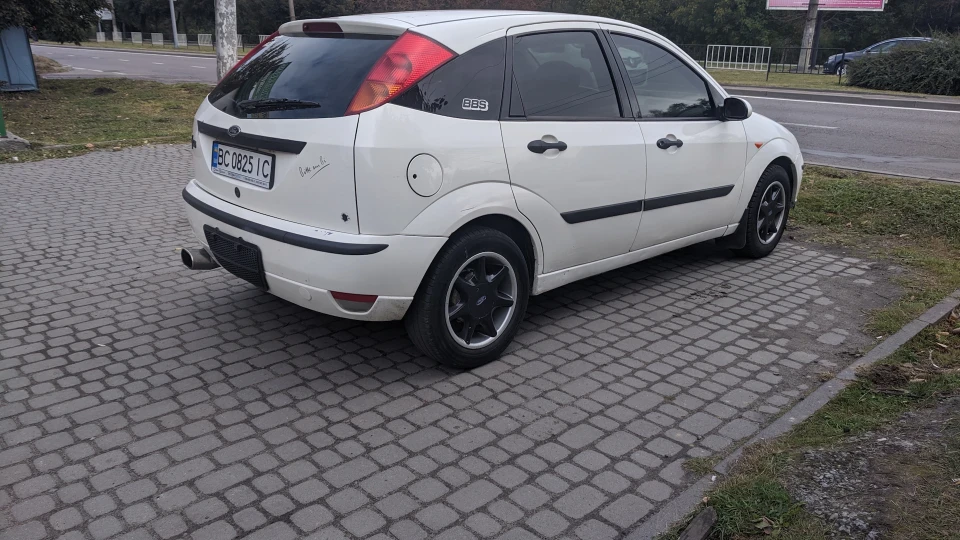Ford Focus Hatchback 3