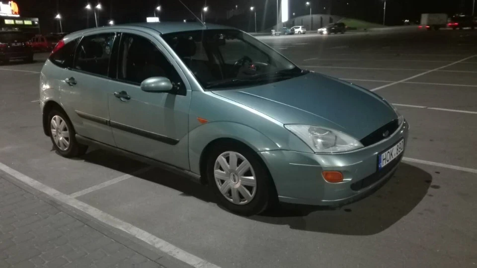 Ford Focus Hatchback 2