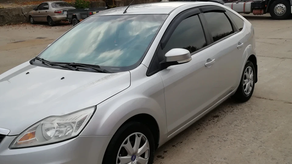 Ford Focus Hatchback 2