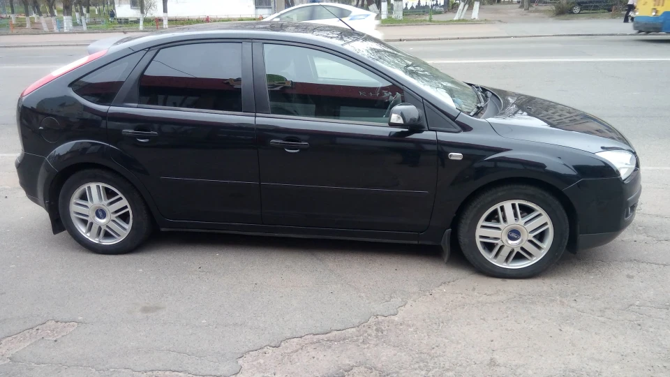 Ford Focus Hatchback 2