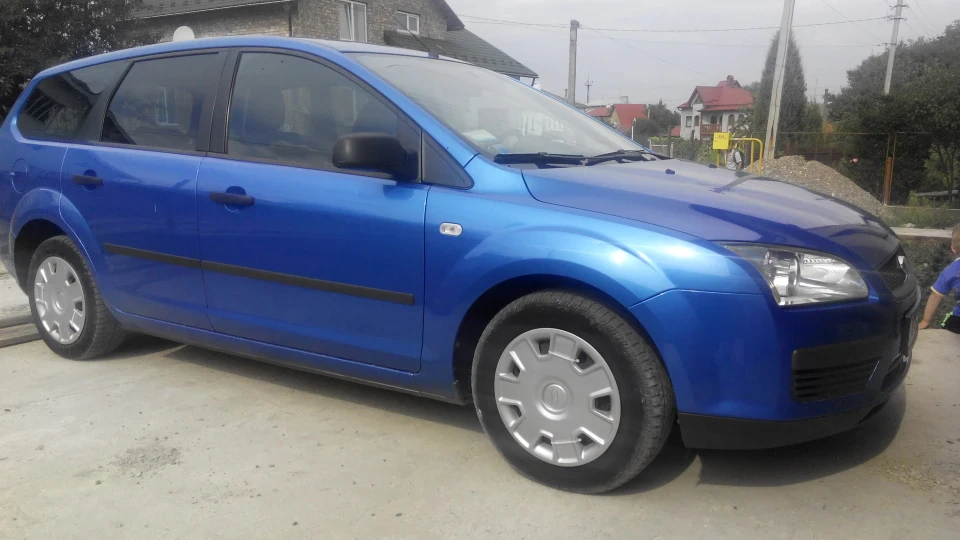 Ford Focus Hatchback 2