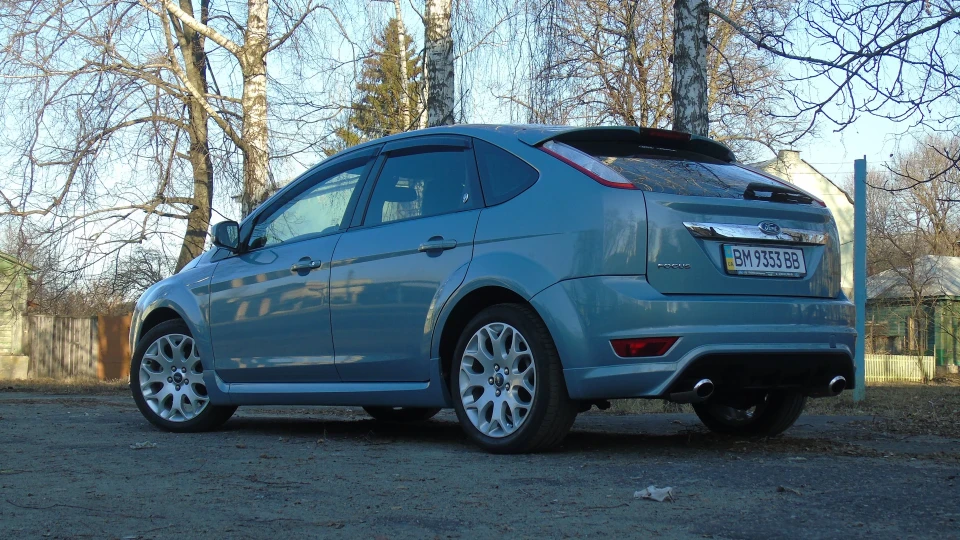 Ford Focus Hatchback 4