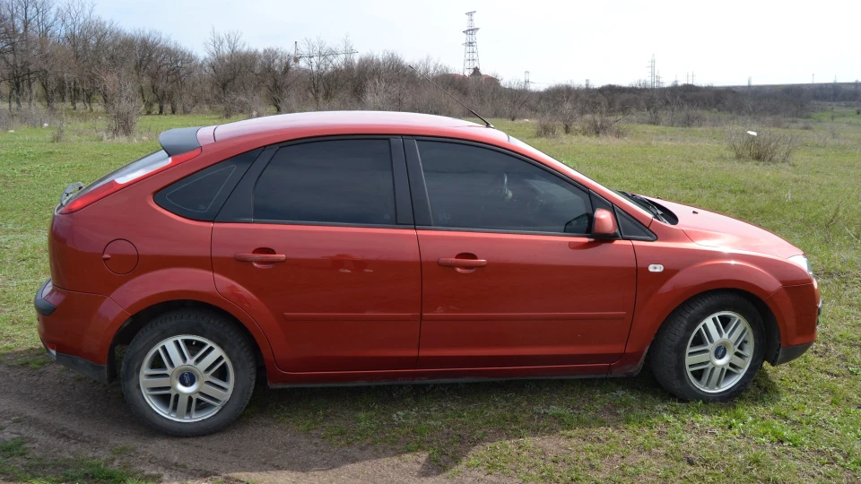 Ford Focus Hatchback 4