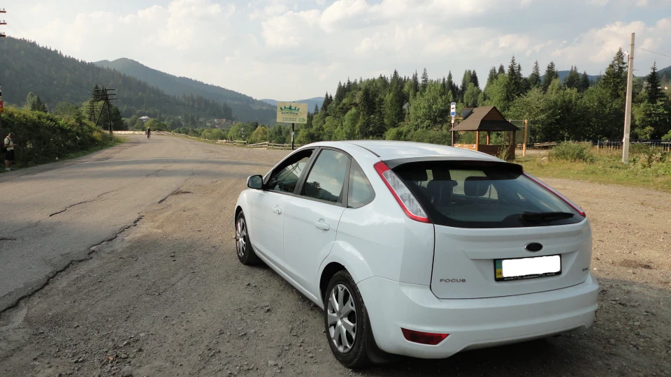 Ford Focus Hatchback 4