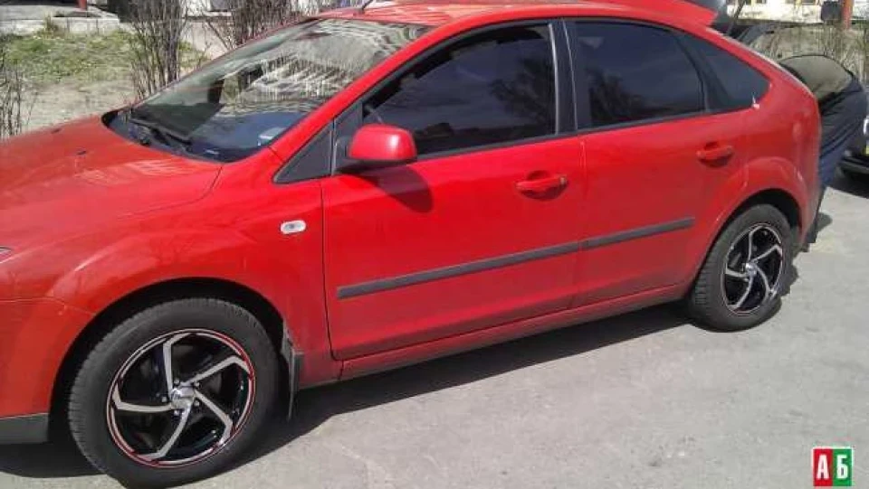 Ford Focus Hatchback 4