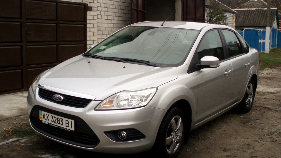 Ford Focus Hatchback 4