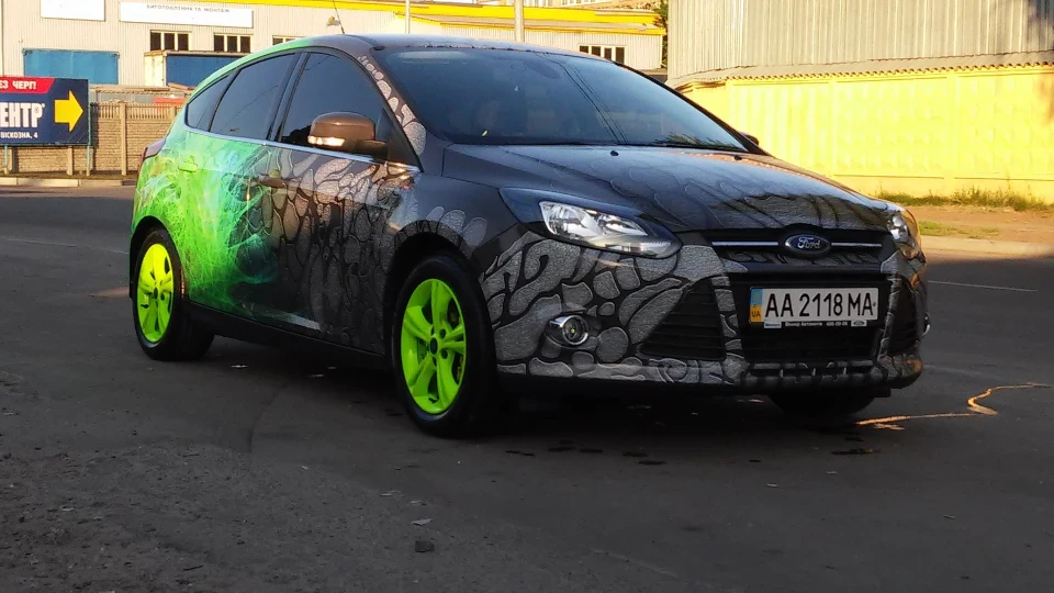 Ford Focus Hatchback 4
