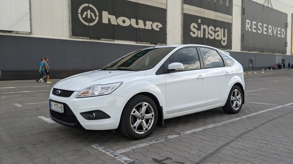Ford Focus Hatchback 100HP 5