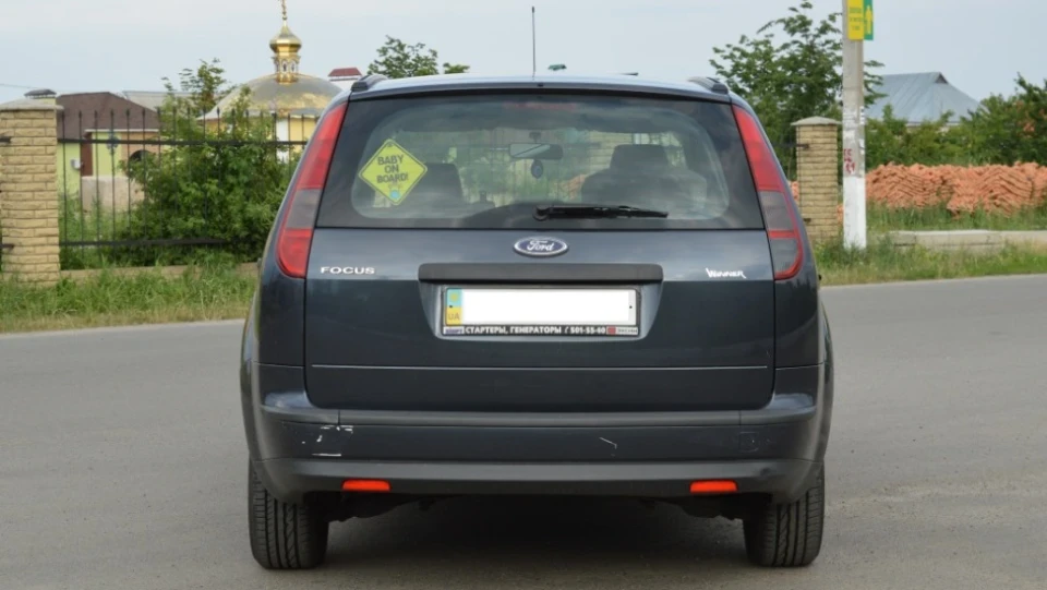 Ford Focus Hatchback 1.6 100 л.с. Sea Grey 2