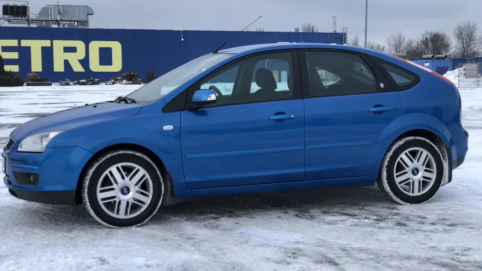 Ford Focus Hatchback 1.6 хутро Ghia Волошка 3