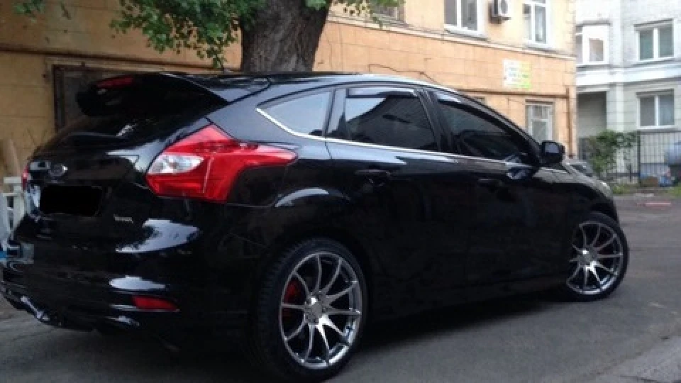 Ford Focus Hatchback 1.6 PS 5
