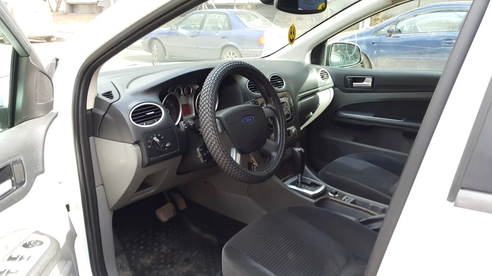 Ford Focus Hatchback 2.0 AT 145 л.с. 5