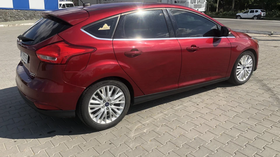Ford Focus Hatchback 2.0 FlexFuel атмосферник 2