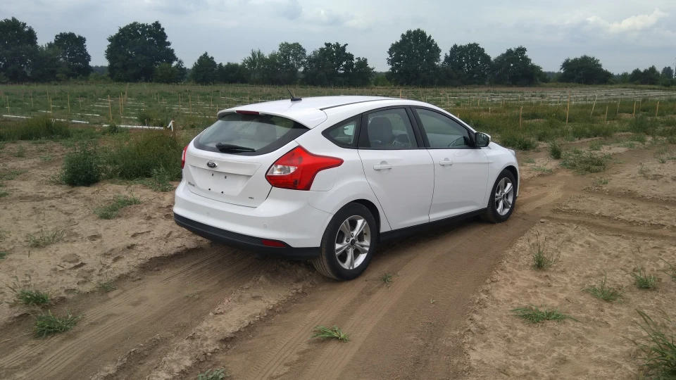 Ford Focus Hatchback 2.0 USA 5