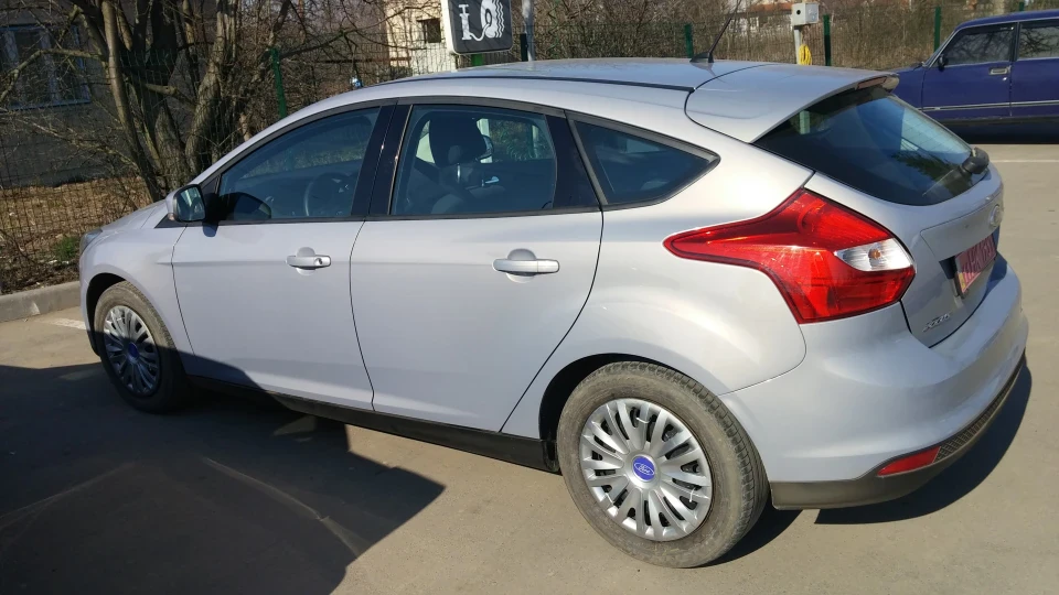 Ford Focus Hatchback 3 2