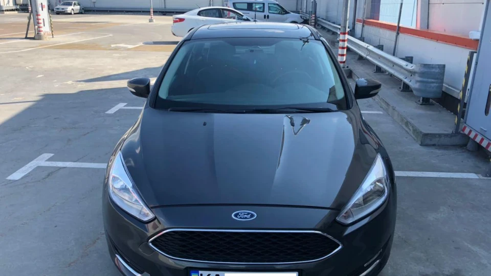Ford Focus Hatchback Американська красуня