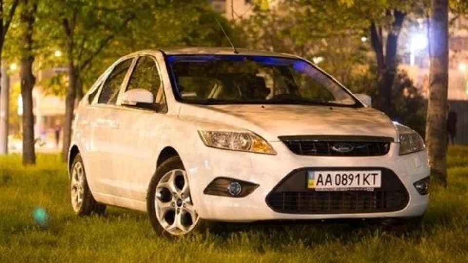 Ford Focus Hatchback Білий хуліган 3