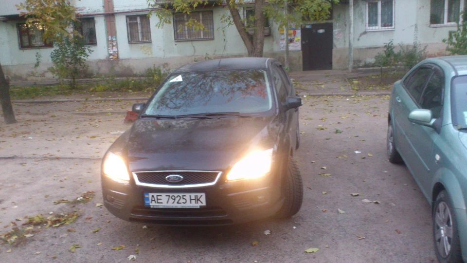 Ford Focus Hatchback Black Ghia 1.6 115 2