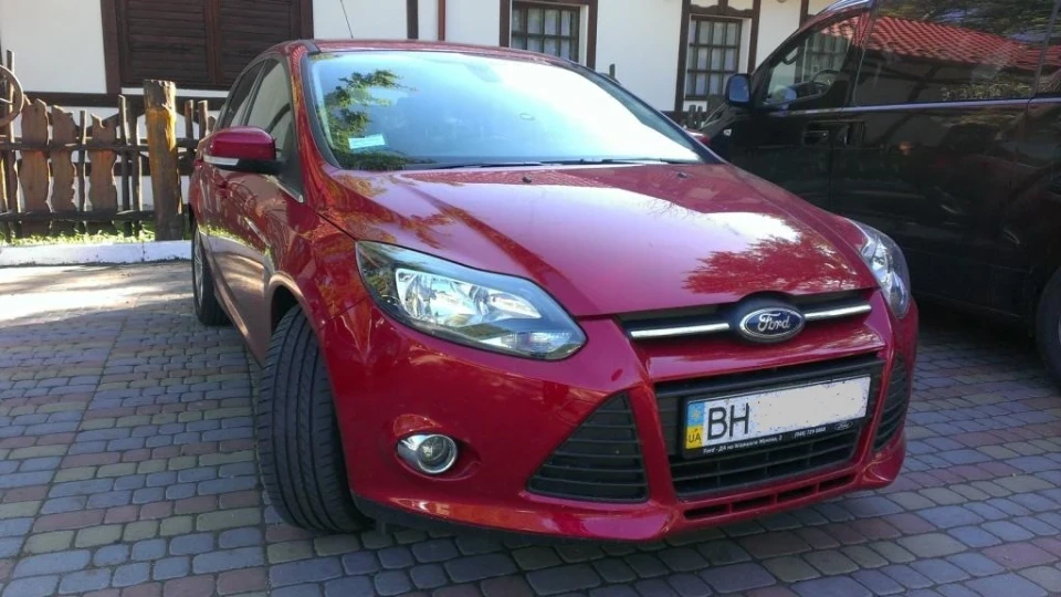 Ford Focus Hatchback Candy Red, Sport + 2