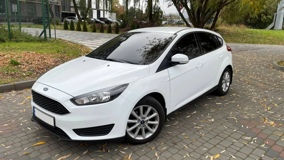 Ford Focus Hatchback Дизельний Пломбір