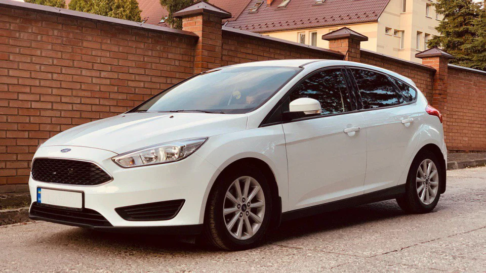 Ford Focus Hatchback Дизельний Пломбір 2