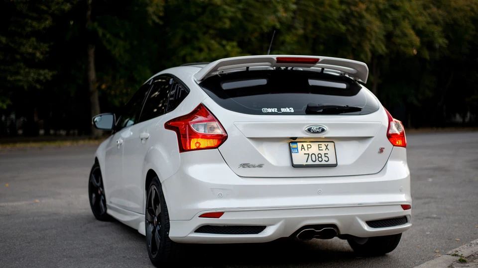 Ford Focus Hatchback Допустимо Sпорт 2