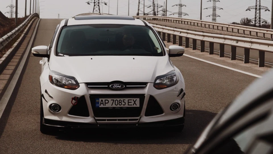 Ford Focus Hatchback Допустимо Sпорт 3