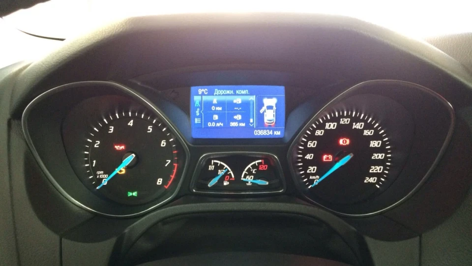 Ford Focus Hatchback Ecoboost (Fox i3) 1.0L 4
