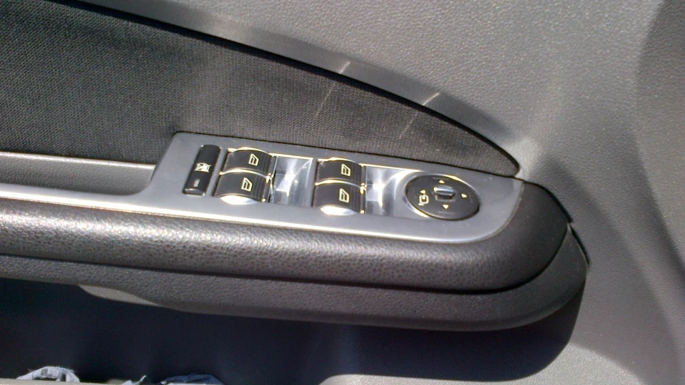 Ford Focus Hatchback Full 4
