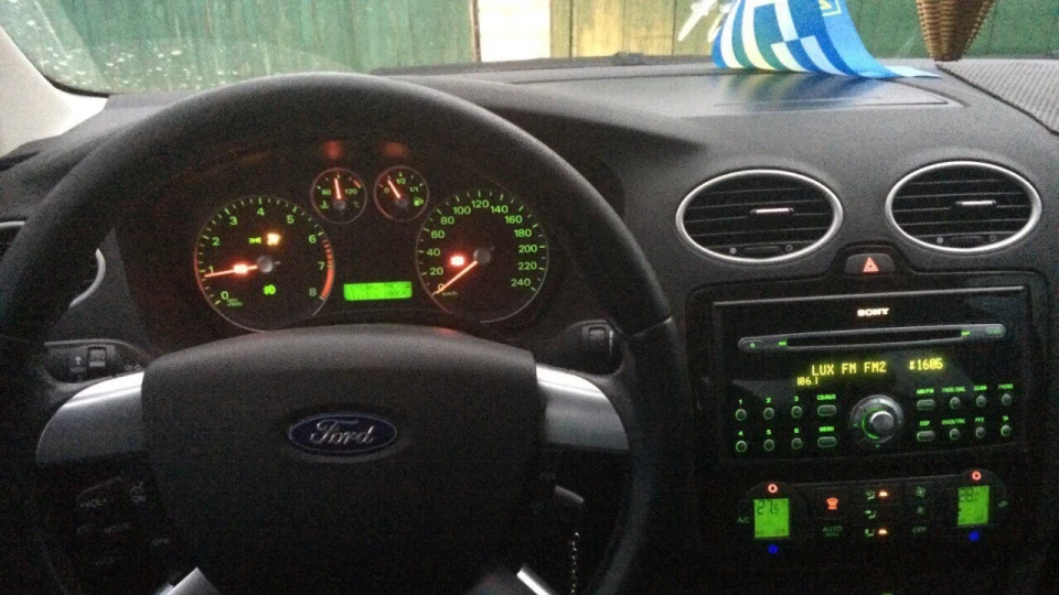 Ford Focus Hatchback GHIA 2,0